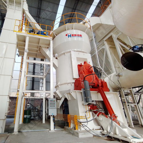 建材廠300目高鈣石磨粉機與凹凸棒石雷蒙磨設(shè)備 鴻程機械的卓越解決方案